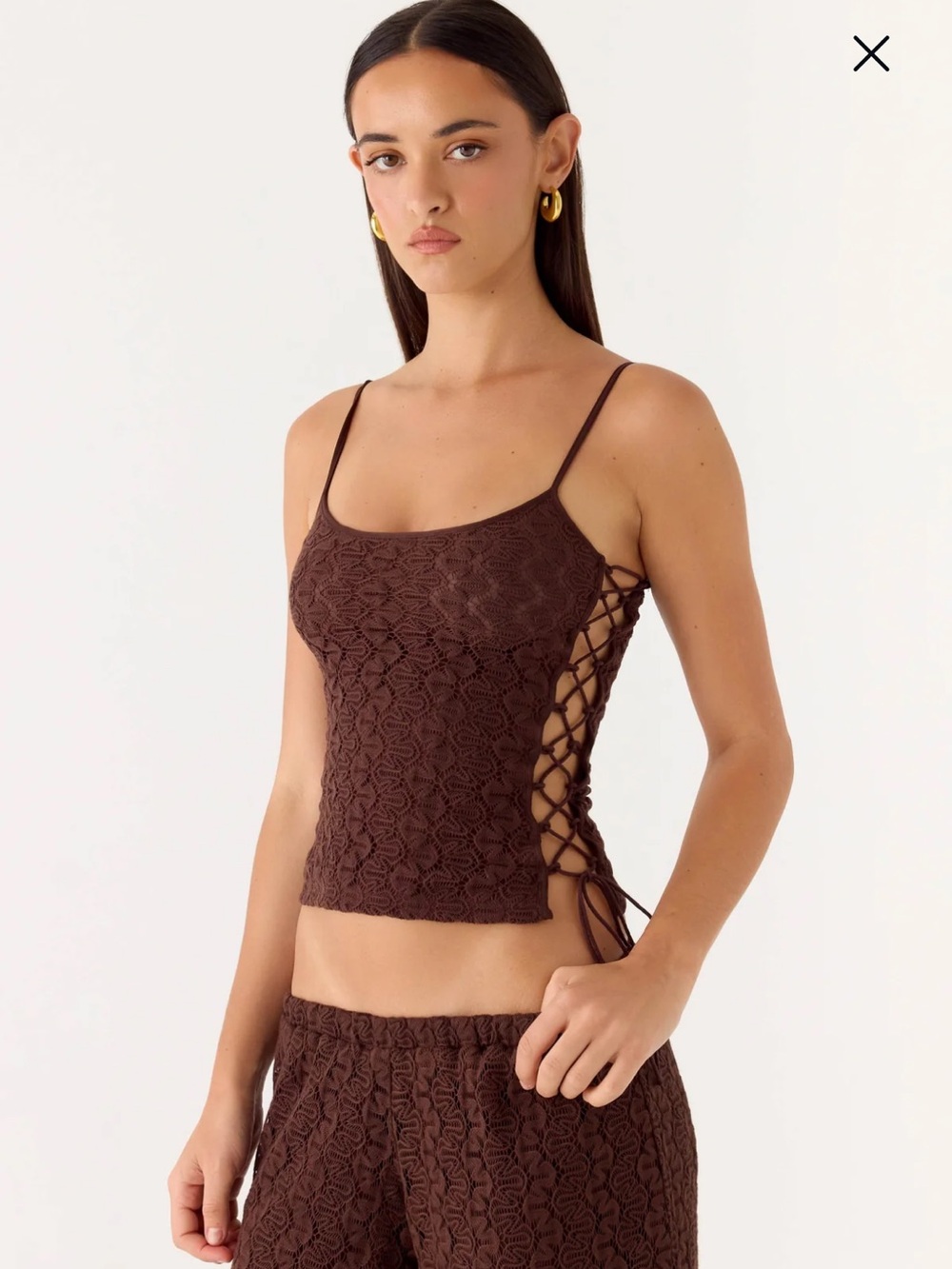 Peppermayo Mackenzie Top
Scoop Neck Top in Chocolate